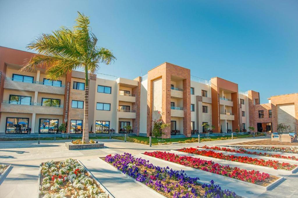 Helnan Hotel - Port Fouad Порт-Саид Экстерьер фото
